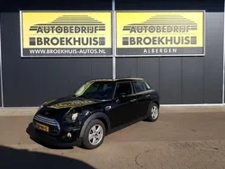 Zwart Gebruikt 2015 Mini Cooper Business Hatchback | € 4.400