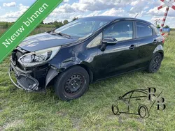 Zwart Gebruikt 2013 Kia Rio Hatchback | € 1.899