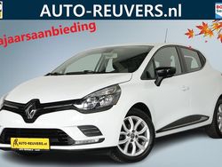 Wit Gebruikt 2020 Renault Clio V LIMITED Hatchback | € 13.450 (Iets duurder)