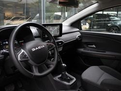 Grijs Gebruikt 2025 Dacia Jogger Extreme MPV | € 29.900 (Eerlijke prijs)