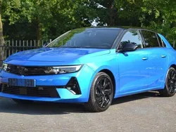 Blauw Gebruikt 2024 Opel Astra GS Line Hatchback | € 26.750 (Eerlijke prijs)