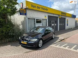 Zwart Gebruikt 2009 BMW 320 Sedan | € 5.950 (Eerlijke prijs)