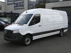 Wit Nieuw 2025 Mercedes Sprinter Van | € 35.950 (Super prijs)