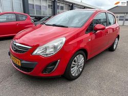 Rood Gebruikt 2011 Opel Corsa Cosmo Hatchback | € 3.950 (Eerlijke prijs)