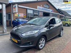 Grijs Gebruikt 2017 Ford Fiesta Style Hatchback | € 7.750 (Eerlijke prijs)