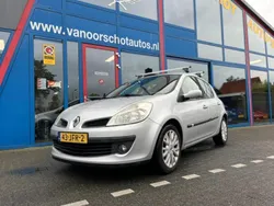 Grijs Gebruikt 2009 Renault Clio R.S. Collection Hatchback | € 1.950 (Eerlijke prijs)