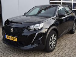 Zwart Gebruikt 2023 Peugeot 2008 Active SUV | € 19.995 (Goede deal)