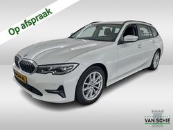 Wit Gebruikt 2021 BMW 320 Stationwagen | € 29.400 (Goede deal)