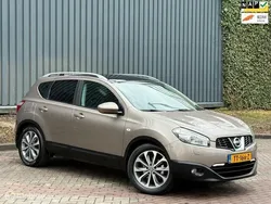 Bruin Gebruikt 2010 Nissan Qashqai Tekna SUV | € 6.950 (Eerlijke prijs)
