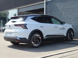 Wit Gebruikt 2024 Renault Scénic Iconic MPV | € 47.740 (Iets duurder)