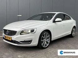 Wit Gebruikt 2017 Volvo S60 Summum Sedan | € 19.900 (Eerlijke prijs)