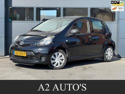 Zwart Gebruikt 2013 Toyota Aygo Comfort Hatchback | € 3.450 (Goede deal)