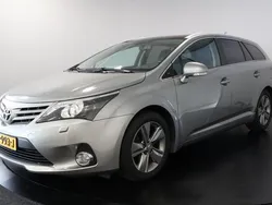Grijs Gebruikt 2014 Toyota Avensis Stationwagen | € 9.750 (Duur)