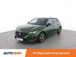 Groen Gebruikt 2023 Peugeot 308 Allure Stationwagen | € 22.649 (Super prijs)