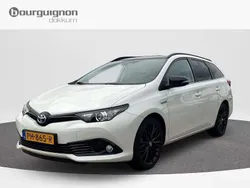 Wit Gebruikt 2017 Toyota Auris Touring Sports Edition Stationwagen | € 14.950 (Eerlijke prijs)