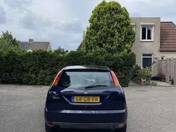 Blauw Gebruikt 2000 Ford Focus Trend Hatchback | € 1.500 (Duur)