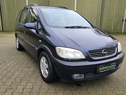 Blauw Gebruikt 2002 Opel Zafira Elegance MPV | € 1.350 (Iets duurder)