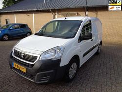 Wit Gebruikt 2016 Peugeot Partner Premium Van | € 3.750 (Goede deal)