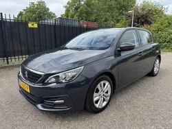 Grijs, metallic lak Gebruikt 2018 Peugeot 308 Active Hatchback | € 7.950 (Eerlijke prijs)