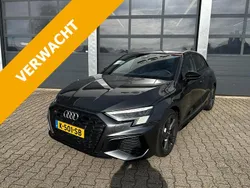 Grijs Gebruikt 2021 Audi A3 Sportback Hatchback | € 48.830