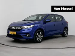 Blauw Gebruikt 2024 Dacia Sandero Expression Hatchback | € 19.435 (Eerlijke prijs)