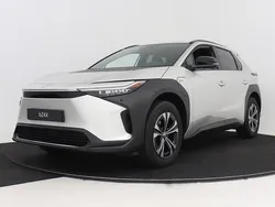 Zilver Nieuw 2025 Toyota bZ4X SUV | € 43.580