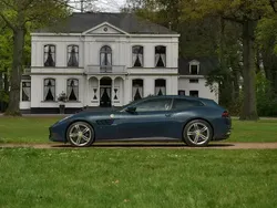 Blauw, metallic lak Gebruikt 2020 Ferrari GTC4Lusso Coupé | € 289.500
