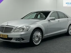 Grijs, metallic lak Gebruikt 2011 Mercedes S350 Prestige Sedan | € 25.000 (Iets duurder)