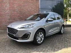 Grijs Gebruikt 2022 Ford Kuga Vignale SUV | € 30.445 (Iets duurder)