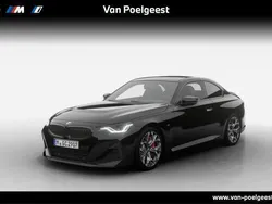 Saphirschwarz metallic (zwart metallic) Nieuw 2025 BMW 220 M Sport Coupé | € 70.903 (Eerlijke prijs)