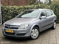 Grijs Gebruikt 2005 Opel Astra Enjoy Hatchback | € 2.490 (Eerlijke prijs)