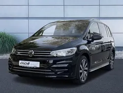 Zwart Gebruikt 2023 VW Touran R-line MPV | € 41.097 (Iets duurder)