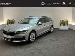 Pebble silver Gebruikt 2025 Skoda Superb Business Line Stationwagen | € 39.900