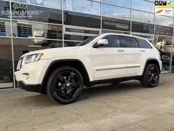Wit, metallic lak Gebruikt 2011 Jeep Grand Cherokee Overland SUV | € 17.950