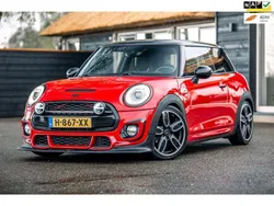 Rood Gebruikt 2015 Mini Cooper S Business Hatchback | € 15.499