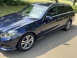 Blauw Gebruikt 2014 Mercedes E200 Avantgarde Stationwagen | € 12.450 (Eerlijke prijs)