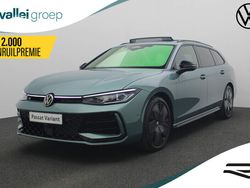 Groen Gebruikt 2024 VW Passat R-line Edition Stationwagen | € 56.995 (Duur)