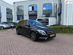 Zwart Gebruikt 2012 Mercedes B200 Ambition MPV | € 10.495 (Eerlijke prijs)