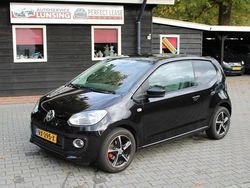 Zwart Gebruikt 2012 VW up! high up! Hatchback | € 3.950 (Goede deal)