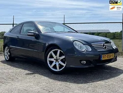 Grijs Gebruikt 2007 Mercedes C230 Coupé | € 5.950 (Goede deal)
