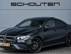 Zwart Gebruikt 2021 Mercedes CLA250 Premium Sedan | € 34.900 (Eerlijke prijs)