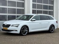Wit Gebruikt 2015 Skoda Superb Business Line Stationwagen | € 13.945 (Eerlijke prijs)