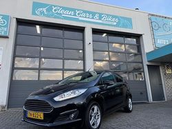 Zwart Gebruikt 2015 Ford Fiesta Titanium Hatchback | € 6.950 (Goede deal)