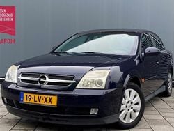 Blauw, metallic lak Gebruikt 2003 Opel Vectra Elegance Sedan | € 1.444 (Eerlijke prijs)