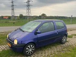 Blauw Gebruikt 2002 Renault Twingo Hatchback | € 1.500 (Eerlijke prijs)