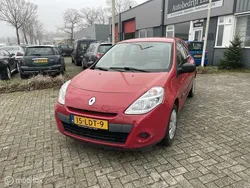 Rood Gebruikt 2010 Renault Clio II Hatchback | € 1.500 (Super prijs)