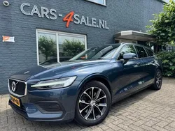 Blauw Gebruikt 2021 Volvo V60 Momentum Stationwagen | € 20.450 (Super prijs)