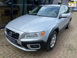 Zilver, metallic lak Gebruikt 2011 Volvo XC70 Summum SUV | € 24.945