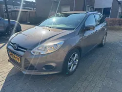 Bruin Gebruikt 2014 Ford Focus Stationwagen | € 6.995 (Eerlijke prijs)