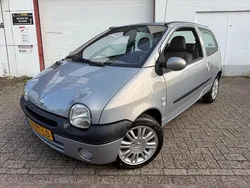 Beige Gebruikt 2004 Renault Twingo Initiale Paris Hatchback | € 1.650 (Eerlijke prijs)